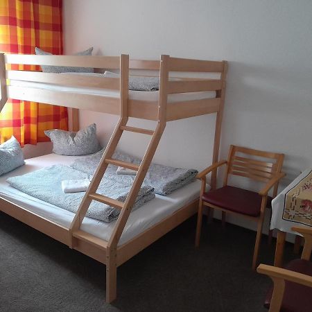Ostalgie Ferienheim Sorgenfrei Hotel Bagian luar foto