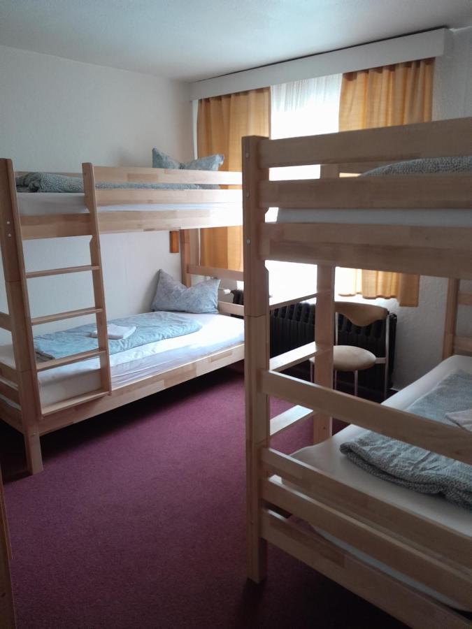 Ostalgie Ferienheim Sorgenfrei Hotel Bagian luar foto