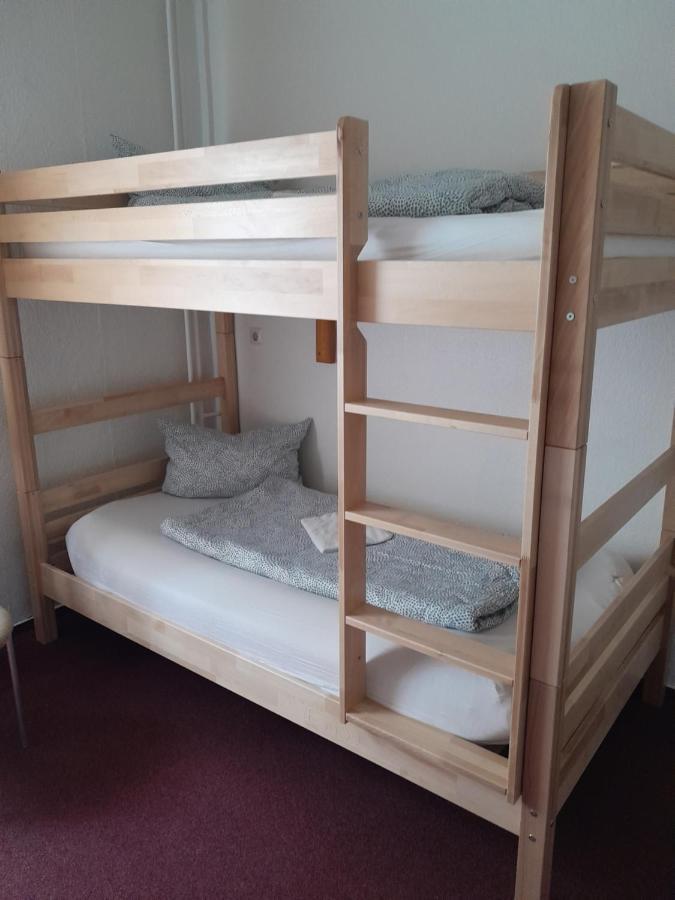Ostalgie Ferienheim Sorgenfrei Hotel Bagian luar foto